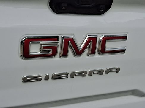 Used 2020 GMC Sierra 2500 SLE w/ SLE Value Package; AWD/4WD image 30