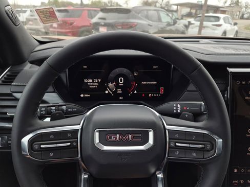 New 2026 GMC Acadia Elevation w/ Black Edition FWD image 17