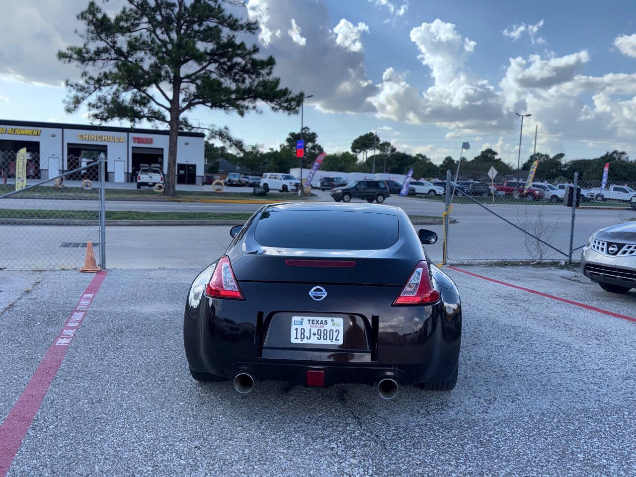Used 2016 Nissan 370Z Coupe RWD image 12
