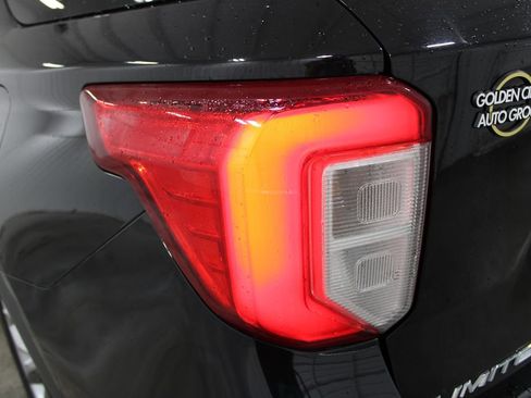 Used 2023 Ford Explorer Limited image 23
