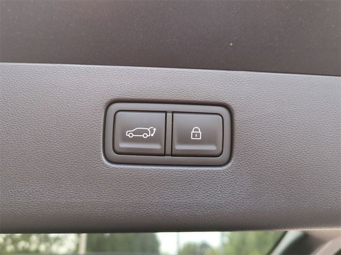 New 2026 Hyundai Ioniq 9 SEL image 15