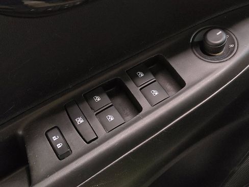 Used 2022 Chevrolet Spark LT image 27