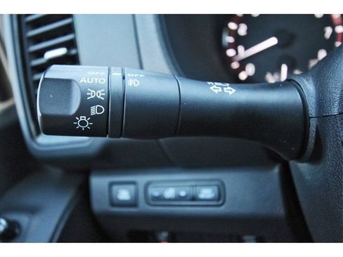 Used 2023 Nissan Frontier Pro-X w/ Pro-X Premium Package image 16