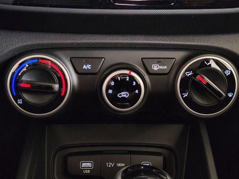 New 2026 Hyundai Venue SE FWD image 15