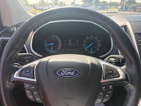 Used 2018 Ford Edge SEL FWD image 14