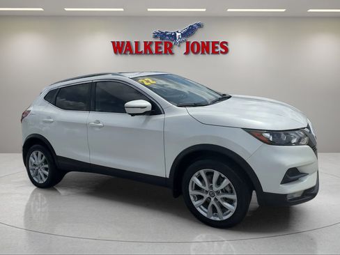 Used 2022 Nissan Rogue Sport SV w/ Technology Package image 7