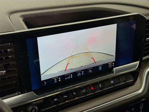 Used 2022 Chevrolet Silverado 1500 High Country w/ High Country Premium Package image 14