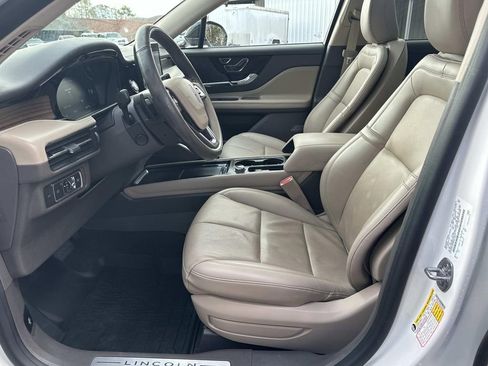 Used 2022 Lincoln Corsair Reserve w/ Equipment Group 201A image 9