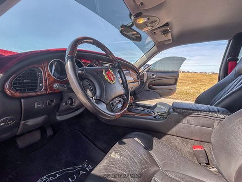 Used 1998 Jaguar XK8 Coupe image 30