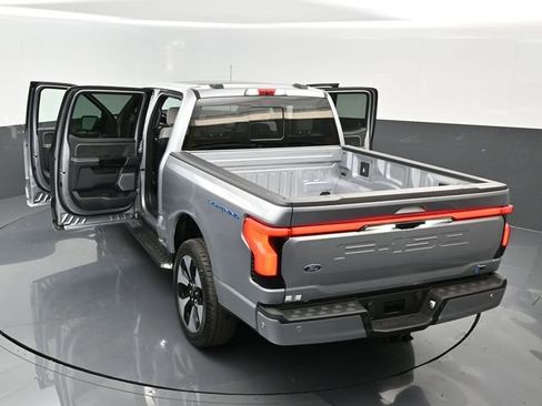 New 2023 Ford F150 Lightning Platinum image 24