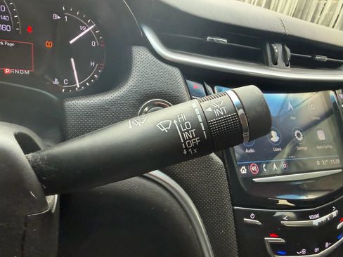 Used 2019 Cadillac XTS Luxury image 21