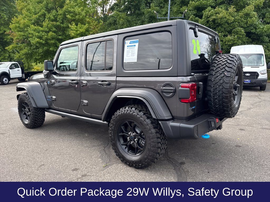 Used 2024 Jeep Wrangler Unlimited AWD/4WD image 3