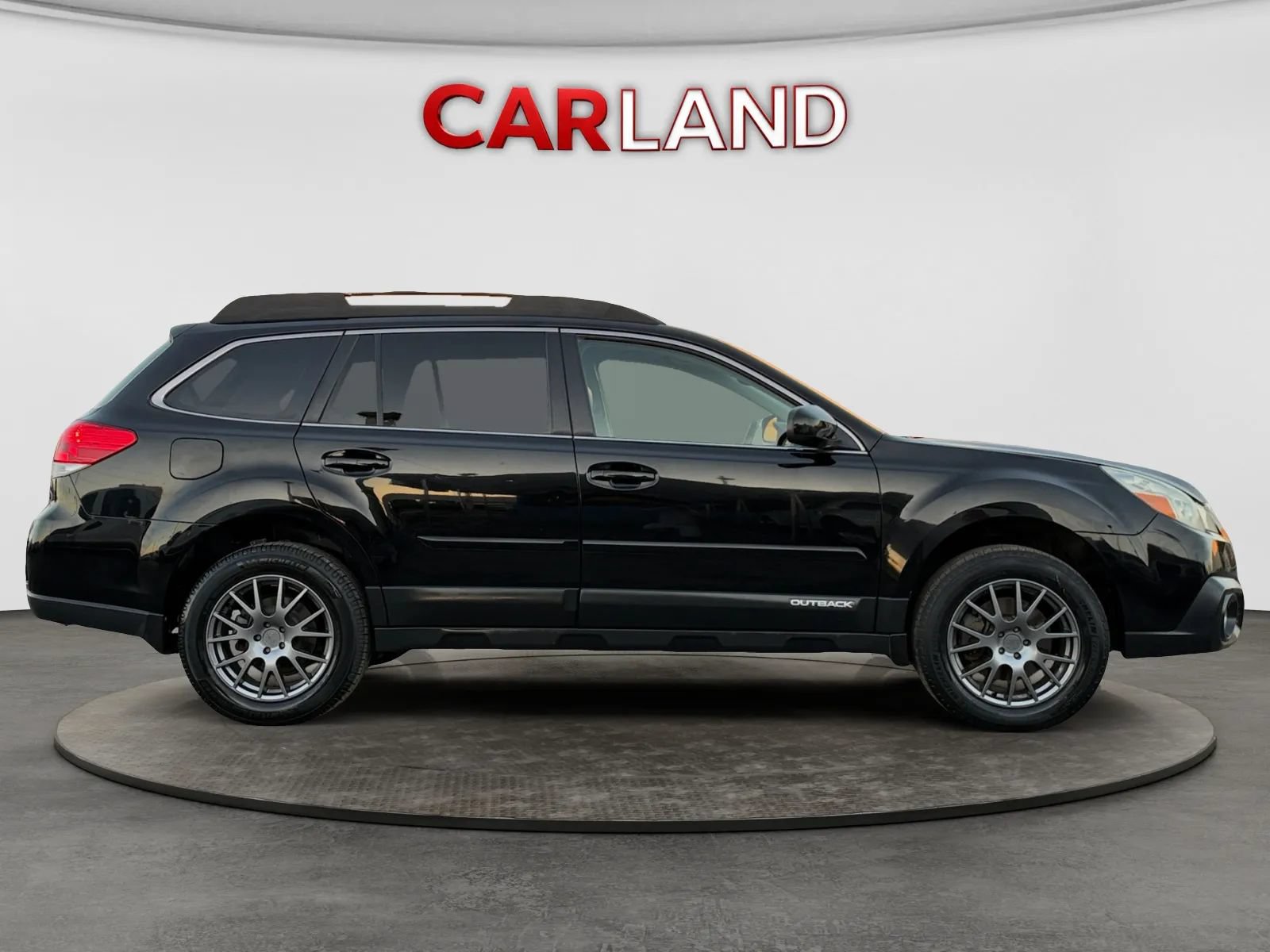 Used 2013 Subaru Outback 3.6R Limited w/ Moonroof Pkg AWD/4WD image 7