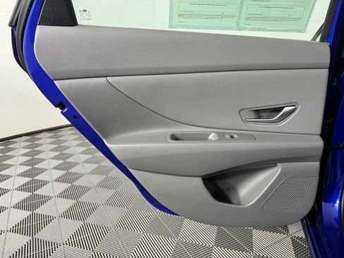 Used 2025 Hyundai Elantra Sport FWD image 24
