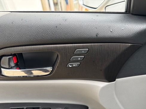 Used 2013 Honda Accord EX-L image 7