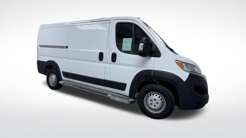 Used 2025 RAM ProMaster 2500 w/ U-Haul Equipment Group FWD image 2