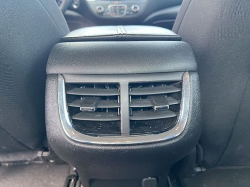 Used 2024 Chevrolet Malibu LT image 27