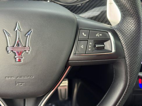 Used 2022 Maserati Quattroporte Modena Q4 image 24