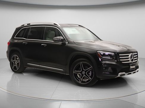 New 2026 Mercedes-Benz GLB 250 image 13