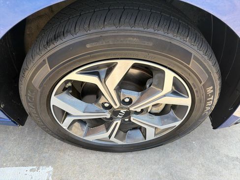 Used 2021 Kia Forte LXS FWD image 38