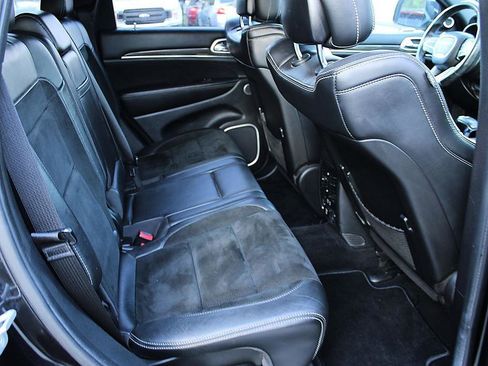 Used 2014 Jeep Grand Cherokee SRT8 w/ Luxury Group II AWD/4WD image 20