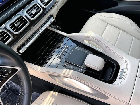 Certified 2025 Mercedes-Benz GLE 450e 4MATIC image 15