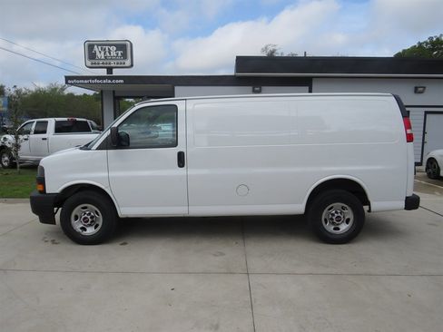 Used 2023 GMC Savana 2500 G2500 w/ Driver Convenience Package image 11