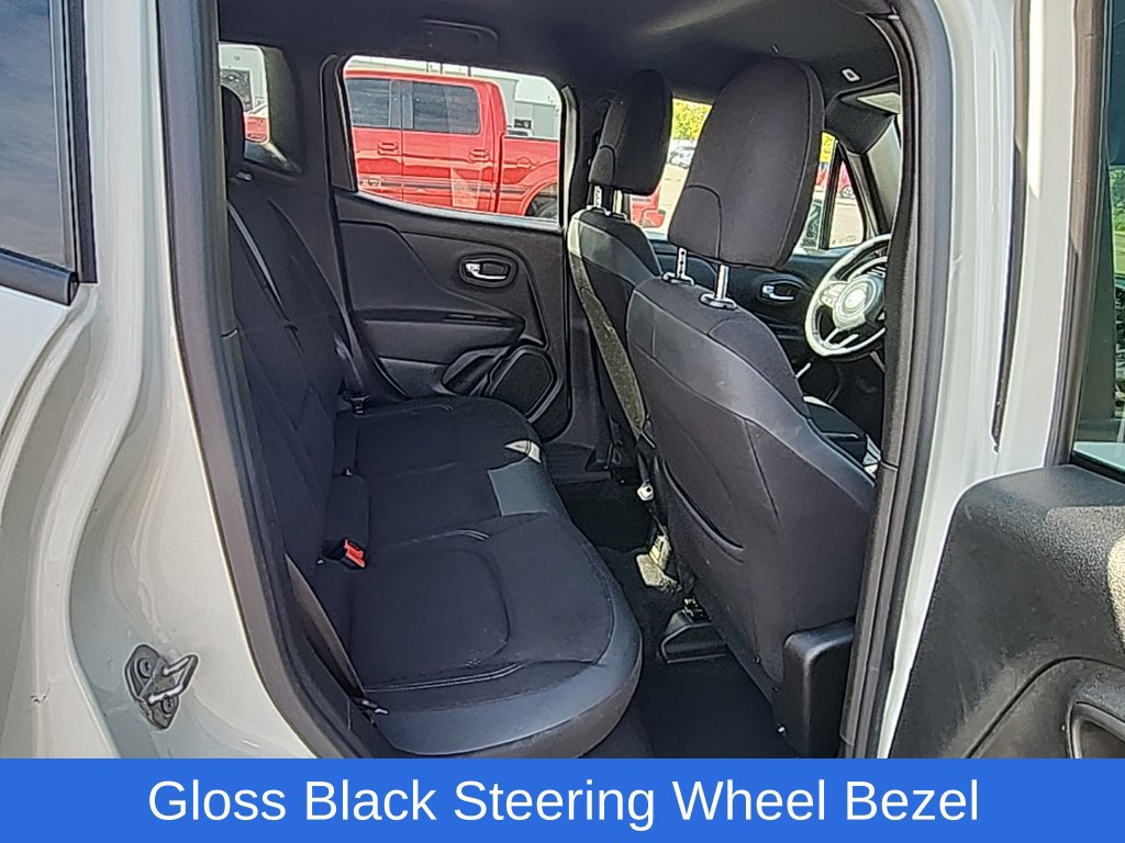 Used 2022 Jeep Renegade Altitude w/ Convenience Group AWD/4WD image 18