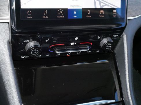 Used 2023 Jeep Grand Cherokee L Limited w/ Trailer Tow Group (B) image 23