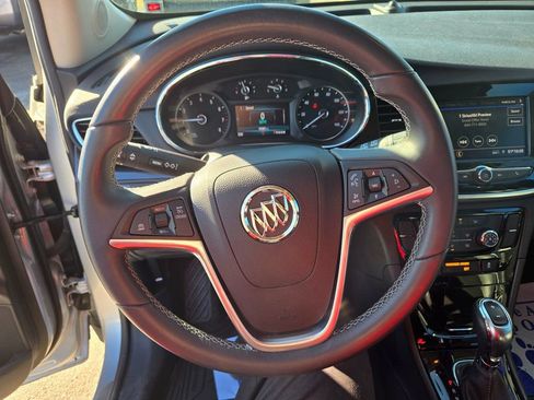 Used 2022 Buick Encore Preferred w/ Safety Package image 10