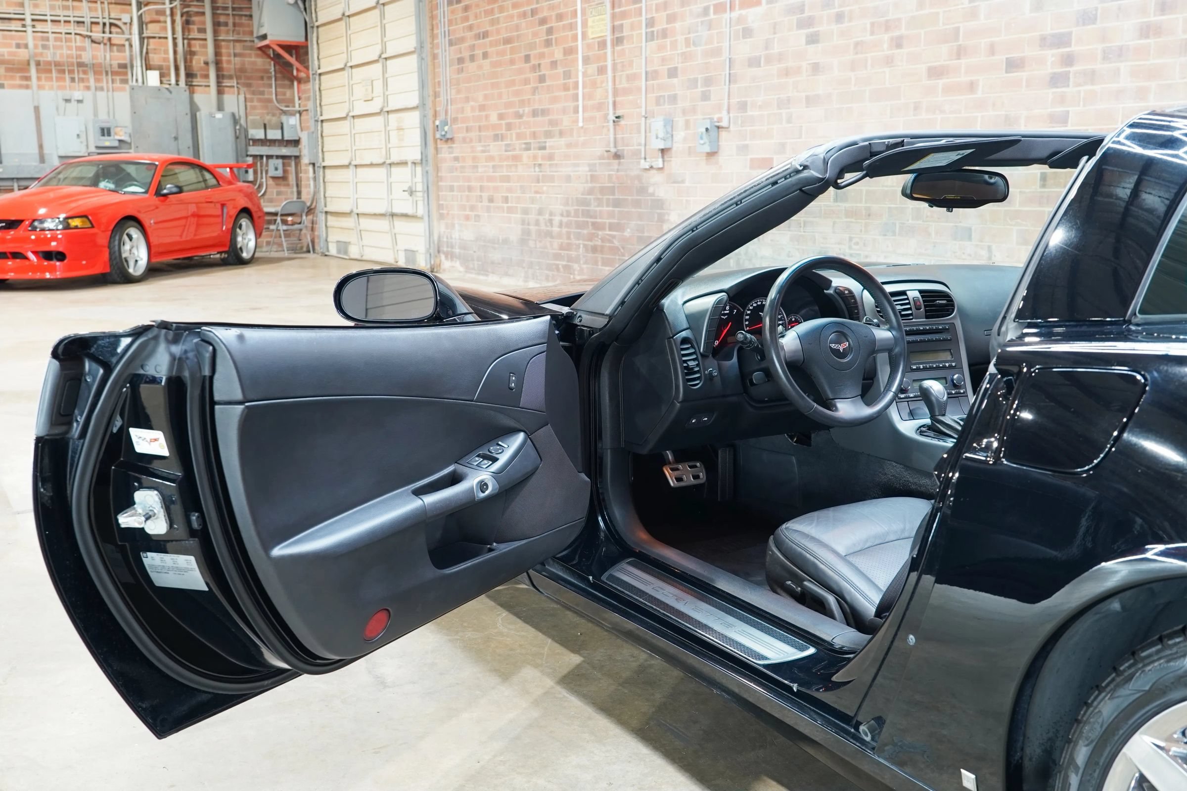 Used 2007 Chevrolet Corvette Coupe w/ Preferred Equipment Group RWD image 36