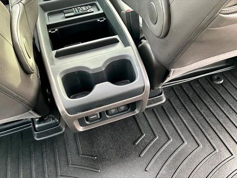 Used 2018 Honda Odyssey Touring image 25