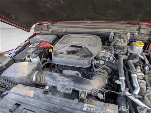 Used 2022 Jeep Wrangler Unlimited Sahara w/ Cold Weather Group image 24