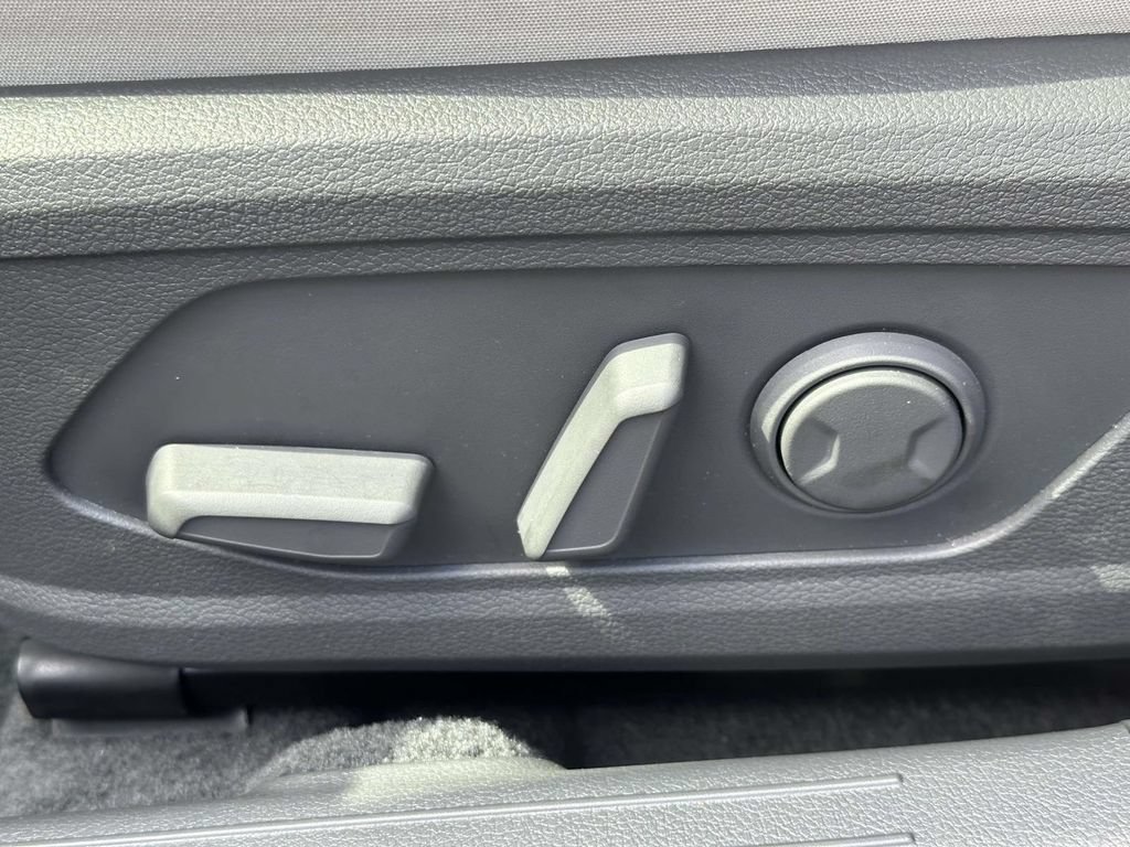 Certified 2025 Hyundai Sonata SEL FWD image 17