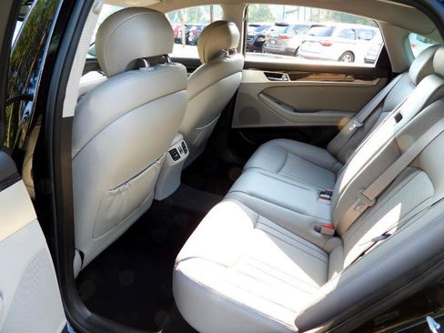 Used 2015 Hyundai Genesis 3.8 image 27