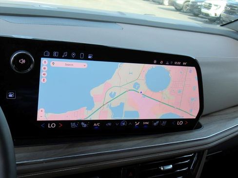 Certified 2025 Chevrolet Suburban High Country image 21