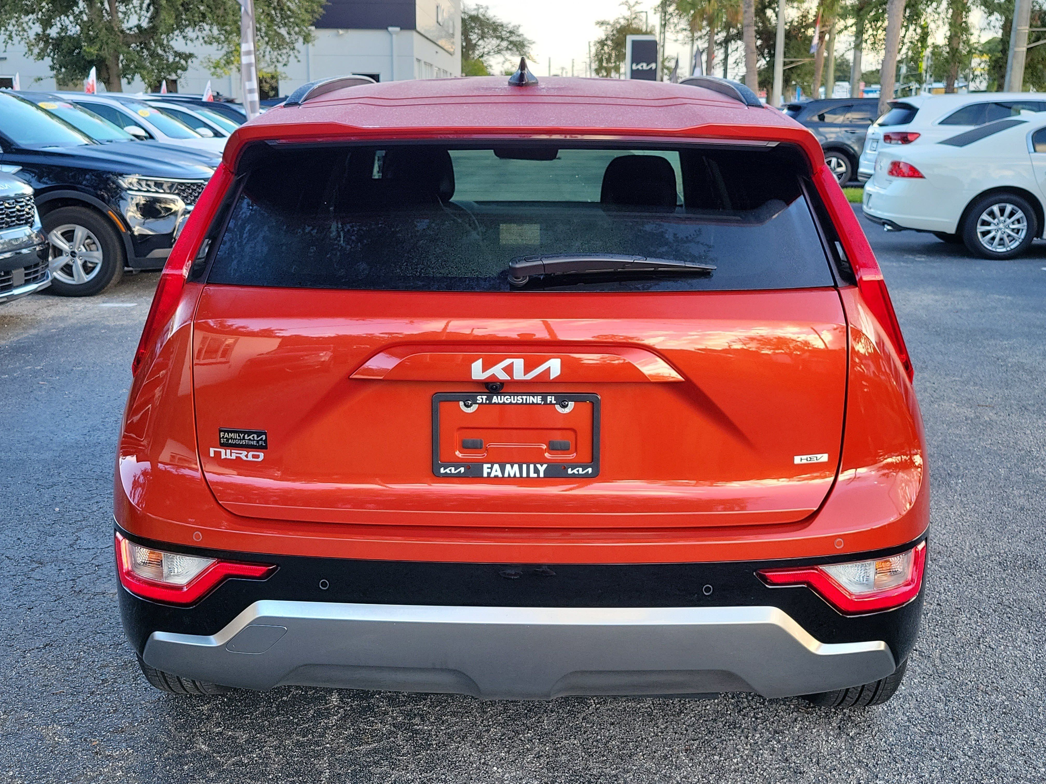 Certified 2023 Kia Niro FWD image 5