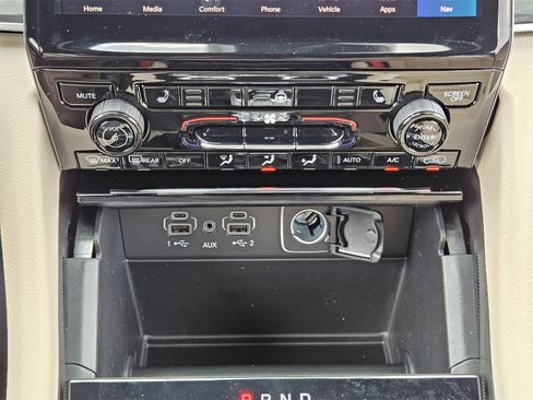 New 2025 Jeep Grand Cherokee L Limited image 20