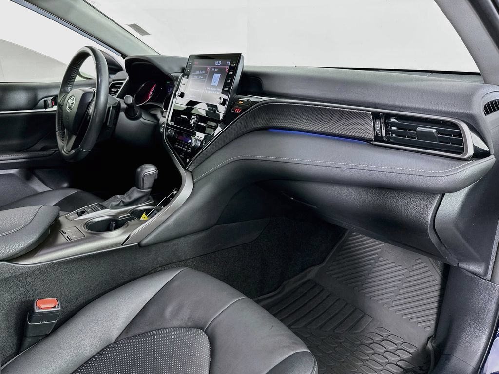 Used 2022 Toyota Camry XSE FWD image 30