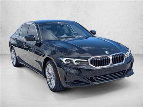 Used 2026 BMW 330i Sedan w/ Premium Package image 6