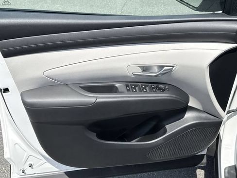 New 2026 Hyundai Tucson SEL FWD image 12