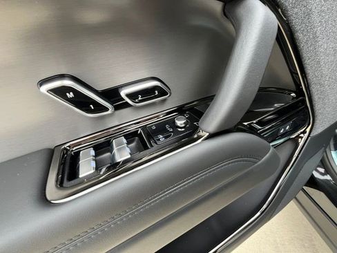 New 2026 Land Rover Range Rover Sport SE AWD/4WD image 12