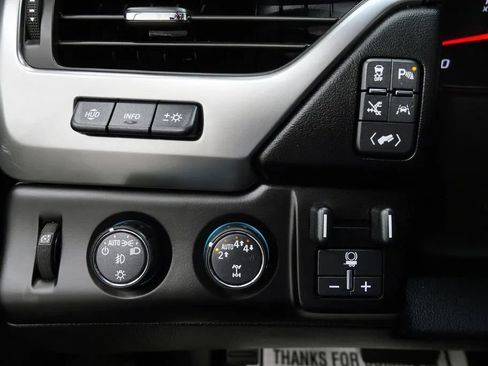 Used 2020 Chevrolet Tahoe Premier w/ Premier Plus Edition AWD/4WD image 29