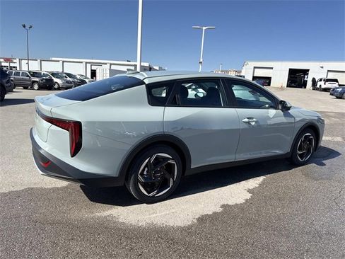 New 2026 Kia K4 EX image 2