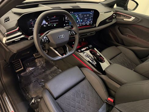 Used 2025 Audi S5 Premium Plus w/ Premium Plus Package AWD/4WD image 4