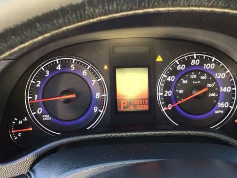 Used 2009 INFINITI G37 Journey w/ Premium Pkg image 19