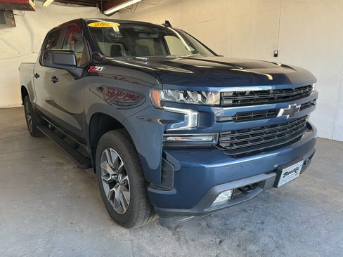 Used 2021 Chevrolet Silverado 1500 RST image 4