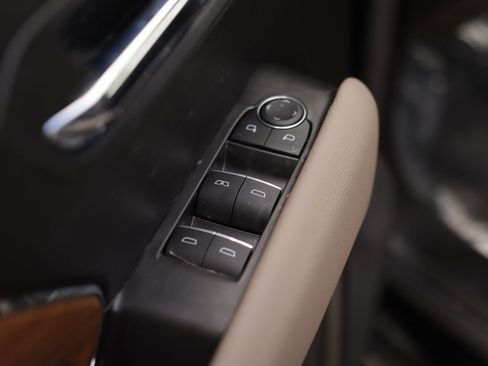 New 2026 GMC Canyon Denali image 28