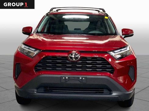 Used 2022 Toyota RAV4 XLE image 3