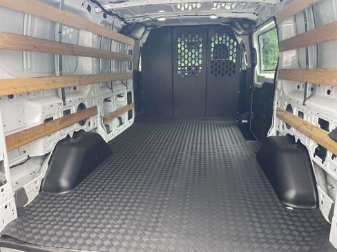 Used 2025 Ford Transit 250 Low Roof w/ Exterior Upgrade Package RWD image 18